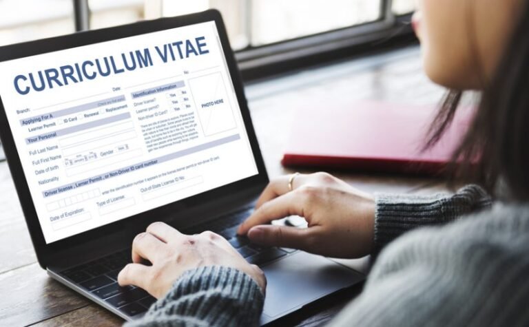 Guía Definitiva de Búsqueda de Empleo en la Era de la IA y Superación de Filtros ATS